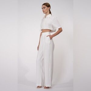 NWT Nonchalant label Rosalie Pants in white - small